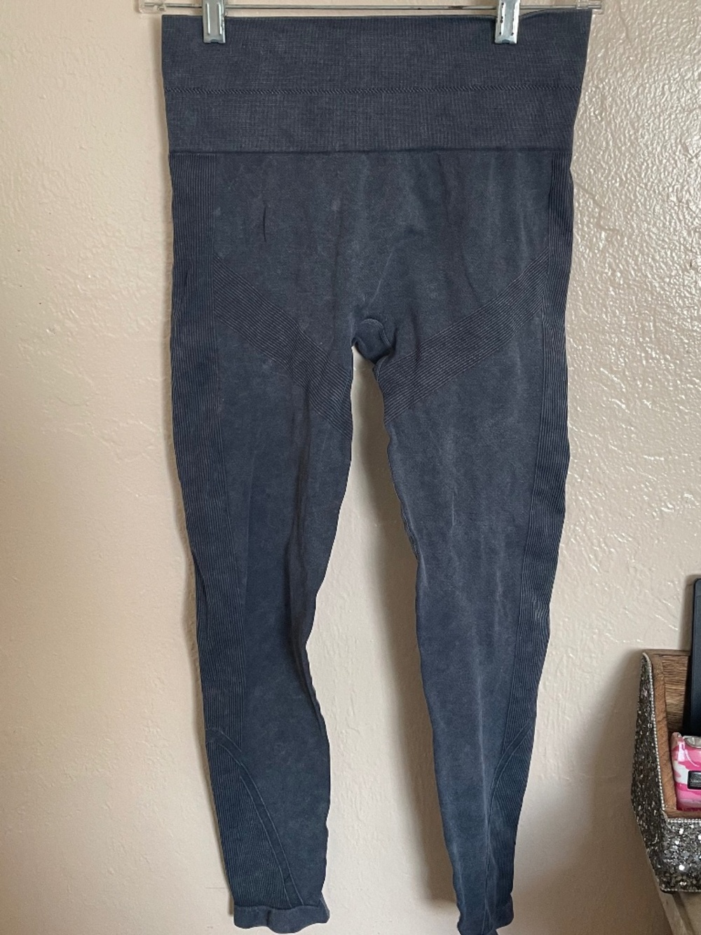 Accepting Offers! PrettyLittleThing Acid Wash leggings